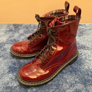 Xhilaration Boots w/ side zip 🍒